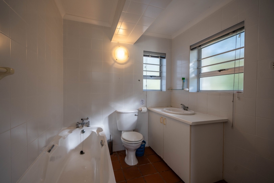 6 Bedroom Property for Sale in West Bank Eastern Cape